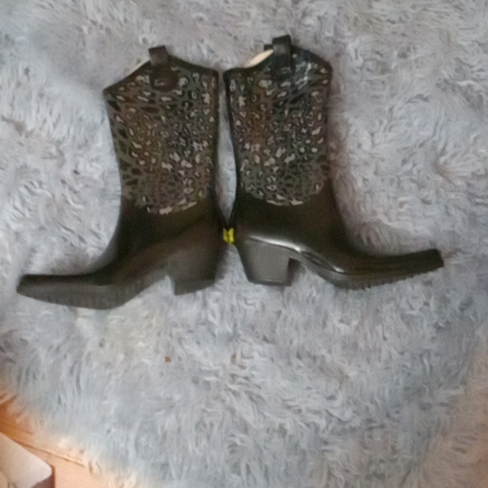Western chief rain boots